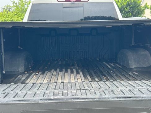 Used 2021 GMC Sierra 1500 AT4 w/ AT4 Value Package AWD/4WD image 14