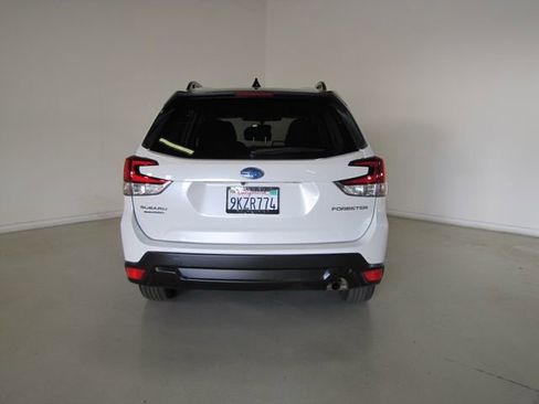 Used 2024 Subaru Forester Premium AWD/4WD image 25