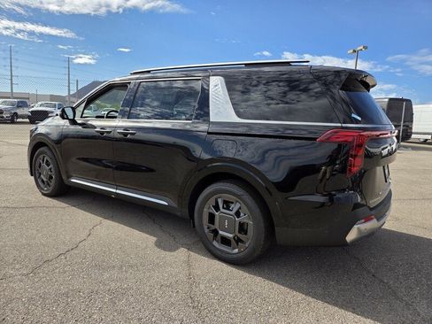 New 2026 Kia Carnival SX FWD image 4