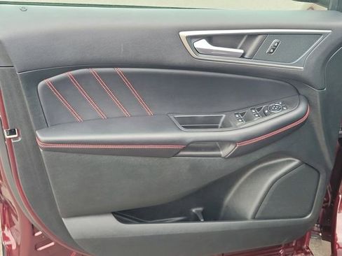 Certified 2023 Ford Edge ST-Line AWD/4WD image 9