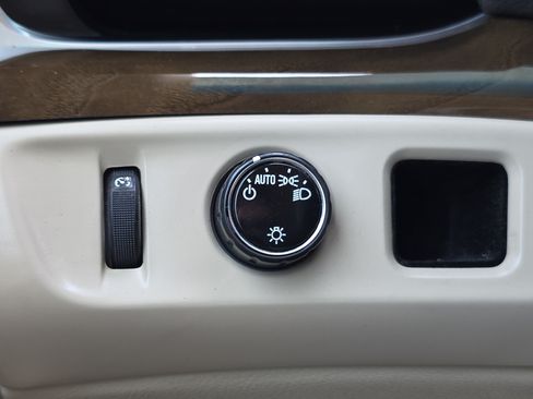 Used 2020 Cadillac Escalade 2WD image 27