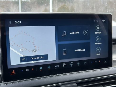 Used 2023 Lincoln Corsair AWD w/ Equipment Group 101A image 20