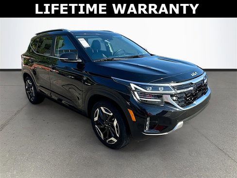 Certified 2025 Kia Seltos SX w/ SX Sunroof Package image 1