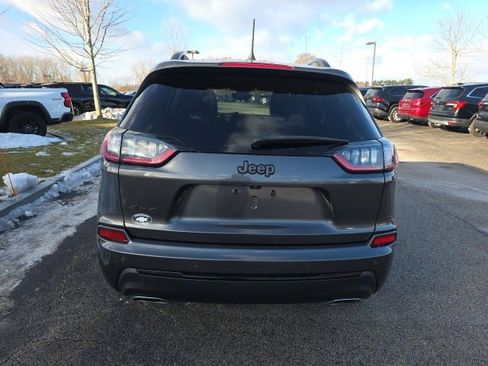 Used 2019 Jeep Cherokee High Altitude image 3