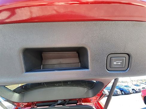 New 2026 Chevrolet Traverse LT image 34