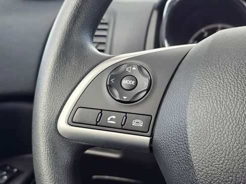 Used 2025 Mitsubishi Outlander Sport SE AWD/4WD image 30