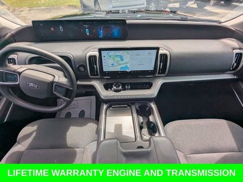 Used 2025 Ford Expedition Max Active RWD image 17