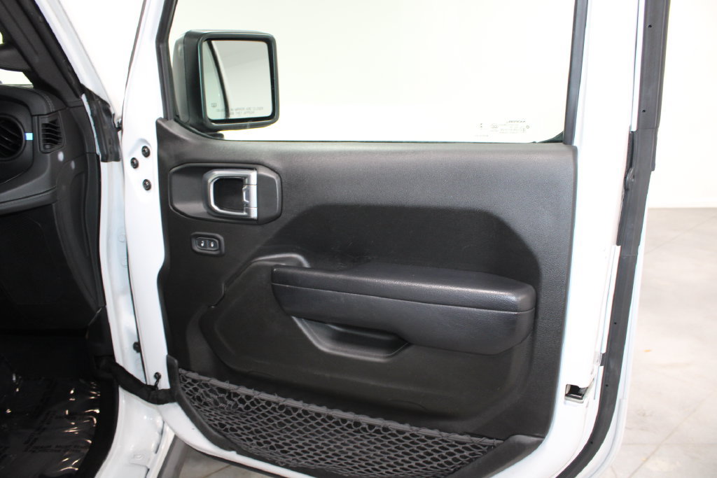 Used 2024 Jeep Wrangler Unlimited Rubicon 4xe AWD/4WD image 22