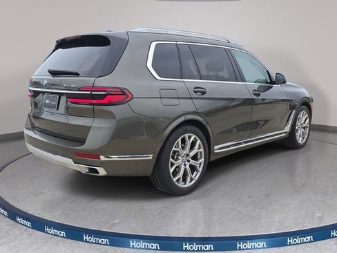 Used 2025 BMW X7 xDrive40i AWD/4WD image 6