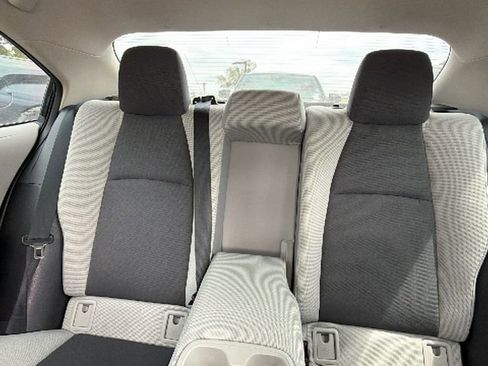 Used 2025 Toyota Corolla LE image 15