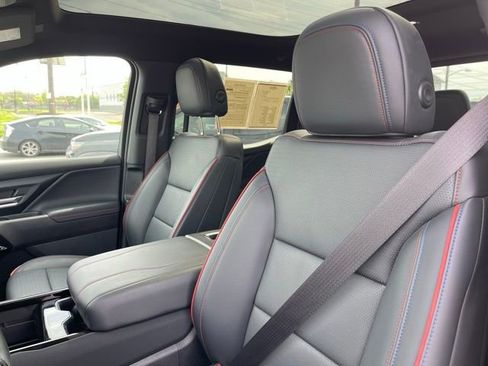 Used 2025 Chevrolet Silverado EV RST image 20