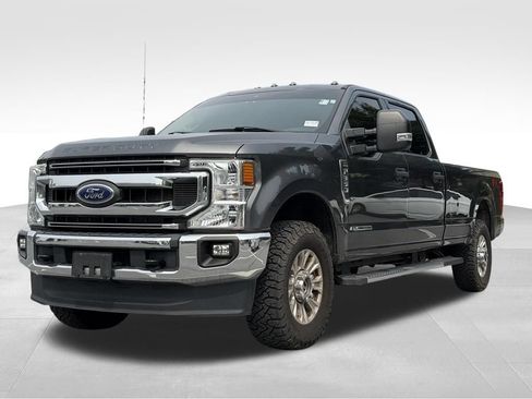 Used 2020 Ford F350 XLT w/ XLT Value Package AWD/4WD image 3