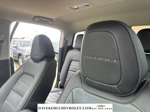 Used 2021 GMC Canyon Denali AWD/4WD image 17