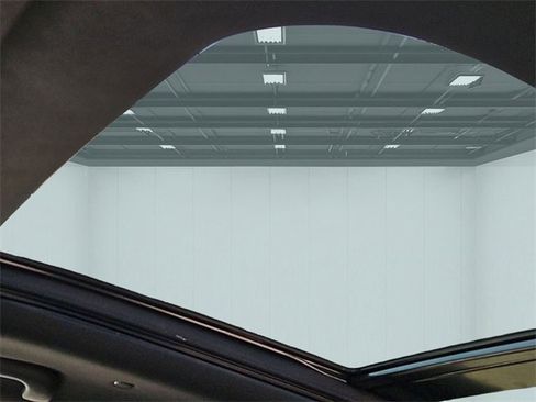 Used 2022 Cadillac XT5 Premium Luxury w/ LPO, Floor Liner Package image 19