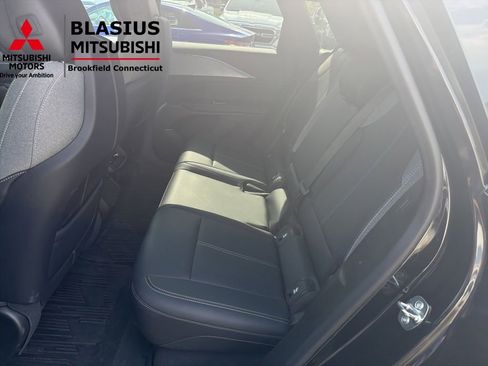 Used 2024 Cadillac Lyriq Tech AWD/4WD image 34