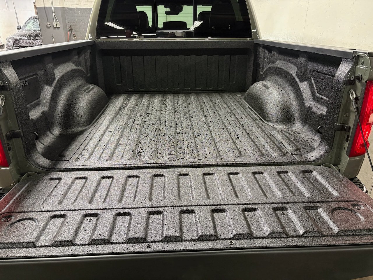 Used 2026 RAM 1500 Laramie AWD/4WD image 10