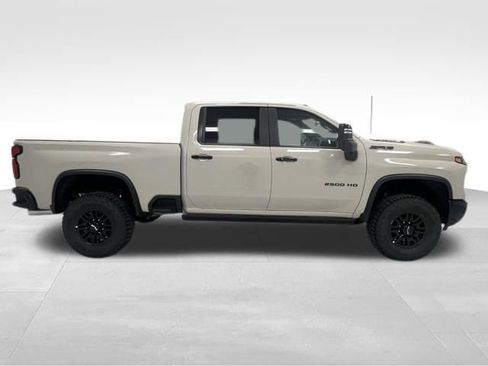 New 2026 Chevrolet Silverado 2500 ZR2 w/ LPO, Dark Essentials Package AWD/4WD image 21