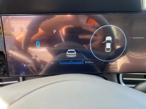 Used 2023 Hyundai Elantra SEL w/ Convenience Package image 15