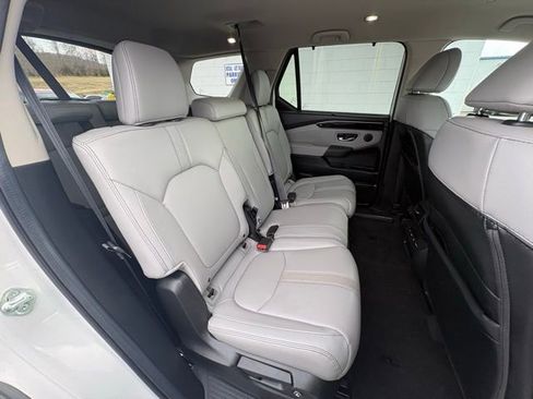 Used 2025 Honda Pilot EX-L image 30