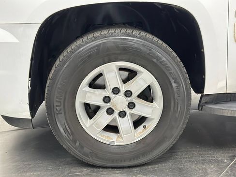 Used 2007 GMC Yukon SLT w/ SLT Preferred Equipment Group AWD/4WD image 26