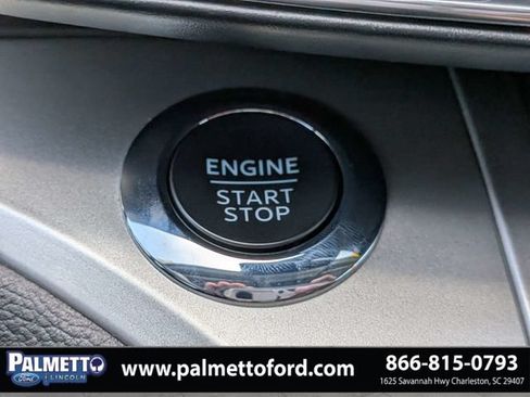 Used 2022 Ford Explorer XLT w/ Equipment Group 202A RWD image 28