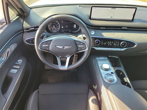 Used 2024 Genesis GV70 3.5T Sport image 18