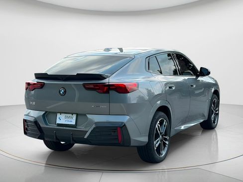 New 2026 BMW X2 xDrive28i w/ Technology Package AWD/4WD image 5