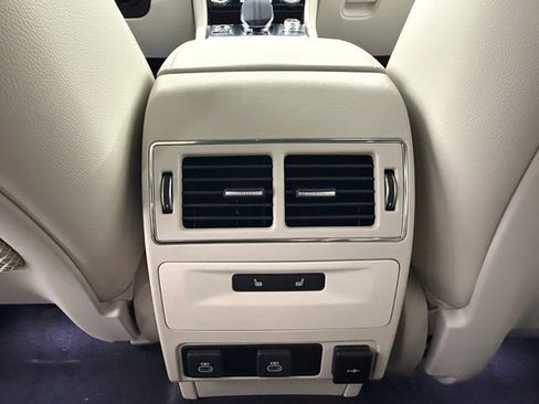 Used 2026 Jaguar F-PACE R-Dynamic S image 29