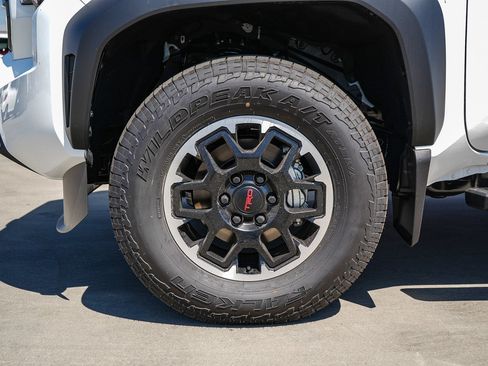 New 2026 Toyota Tacoma TRD Off-Road AWD/4WD image 12