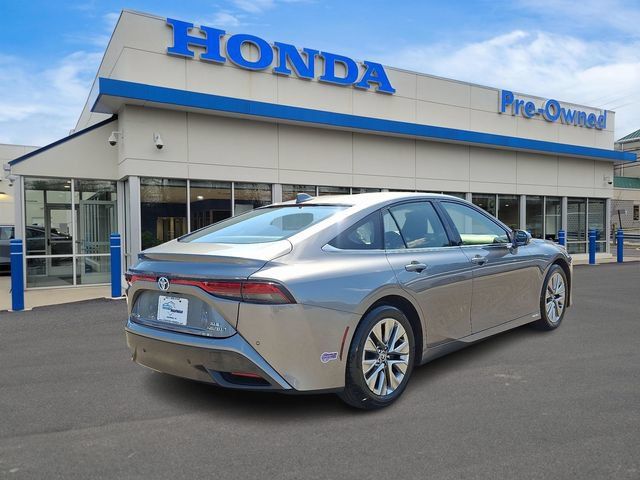 Used 2022 Toyota Mirai w/ Advanced Technology Package RWD image 4