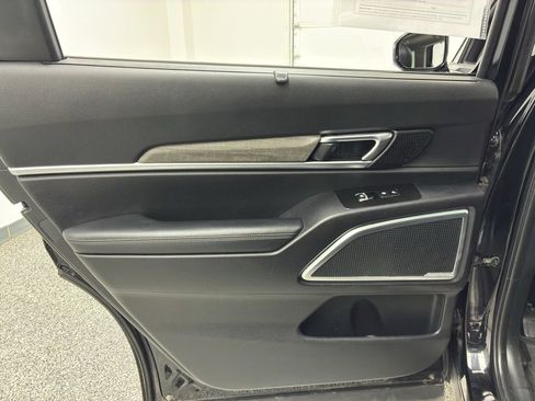 Used 2022 Kia Telluride SX image 37