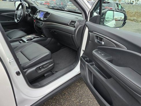 Used 2023 Honda Ridgeline RTL-E image 10