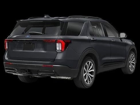 Used 2025 Ford Explorer ST-Line w/ ST-Line Street Pack AWD/4WD image 26