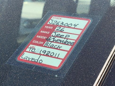 New 2026 Jeep Grand Cherokee Altitude image 23