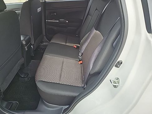 Used 2018 Mitsubishi Outlander Sport ES image 16