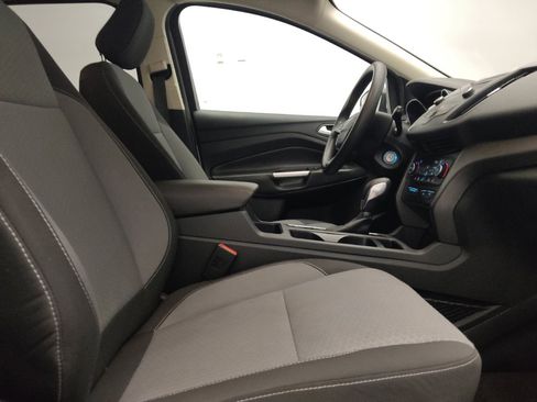 Used 2018 Ford Escape SE FWD image 21