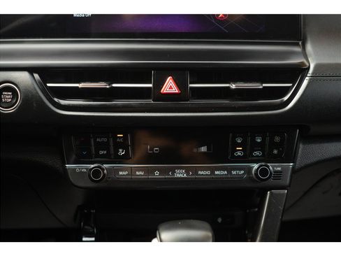 Used 2024 Kia Seltos EX FWD image 10