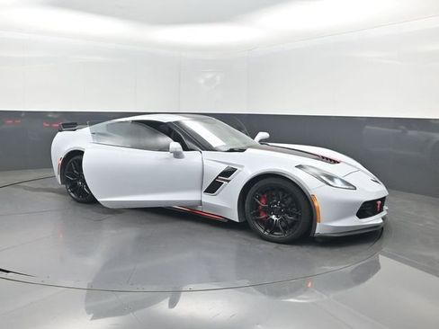 Used 2019 Chevrolet Corvette Grand Sport w/ Carbon Flash Badge Package RWD image 32