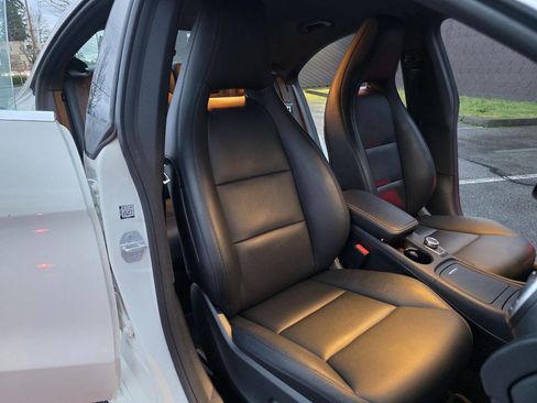 Used 2014 Mercedes-Benz CLA 250 image 18