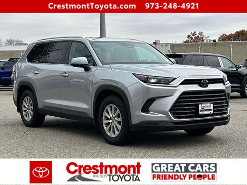 Certified 2024 Toyota Grand Highlander XLE image 2