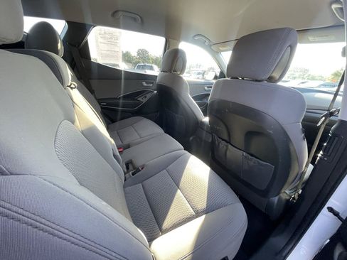 Used 2017 Hyundai Santa Fe Sport FWD image 12