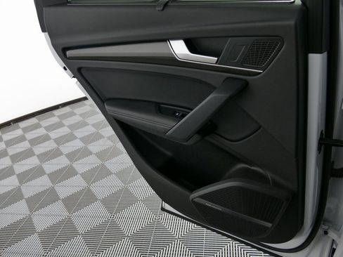 Used 2023 Audi SQ5 Prestige image 31