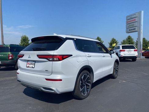 Used 2023 Mitsubishi Outlander SEL image 8
