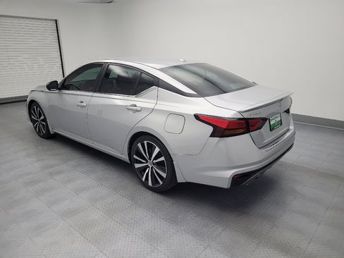 Used 2021 Nissan Altima 2.5 SR FWD image 3