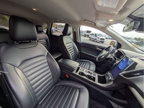 Certified 2024 Ford Edge SEL image 29