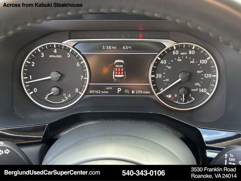 Used 2024 Nissan Pathfinder SV image 19