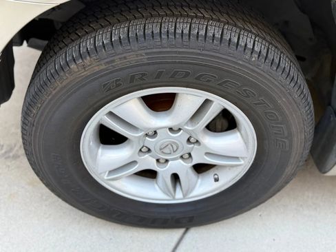 Used 2004 Lexus GX 470 image 21