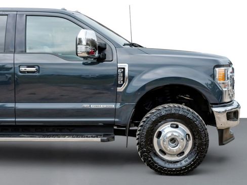 Used 2021 Ford F350 Lariat w/ Lariat Ultimate Package AWD/4WD image 7