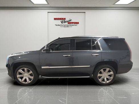 Used 2019 Cadillac Escalade Luxury AWD/4WD image 4