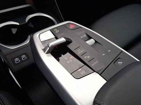 Certified 2025 BMW X1 xDrive28i image 17